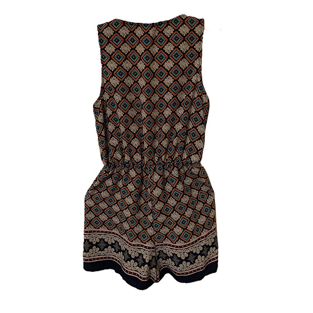 Romper - Picture 2 of 4